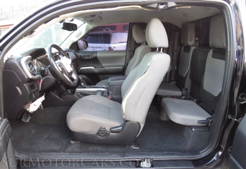 2017 Toyota Tacoma - Image 29