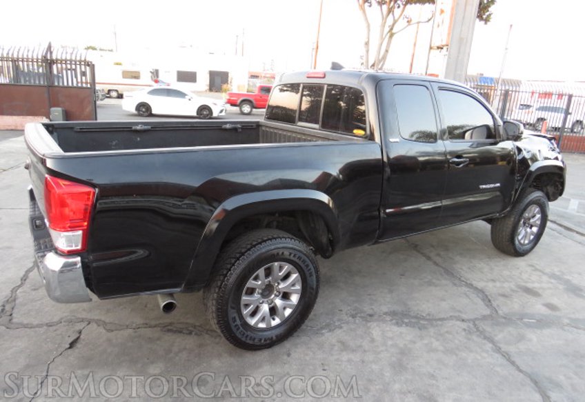 2017 Toyota Tacoma - Image 7