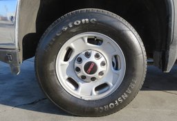 2021 GMC Sierra 2500HD - Image 16