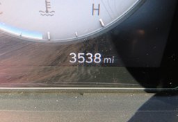 2022 Hyundai Santa Cruz - Image 30