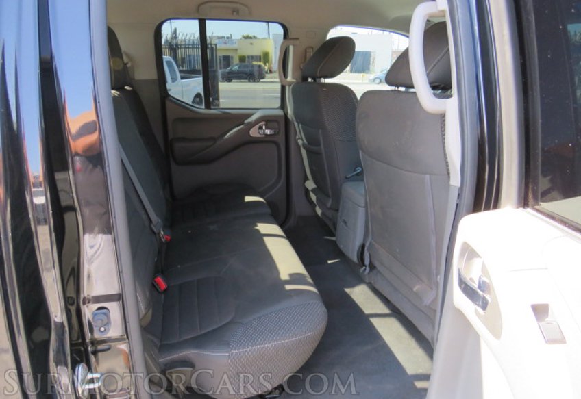 2019 Nissan Frontier - Image 33