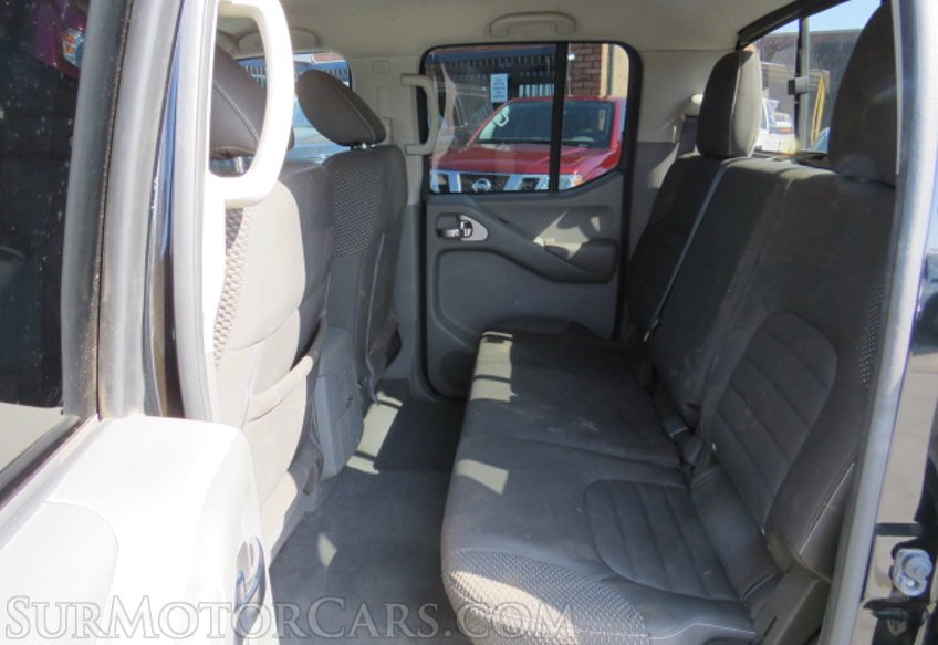 2019 Nissan Frontier - Image 32