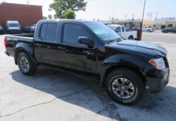 2019 Nissan Frontier - Image 2