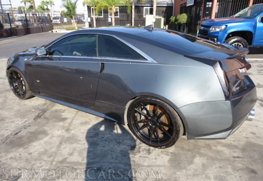 2011 Cadillac CTS-V Coupe - Image 5