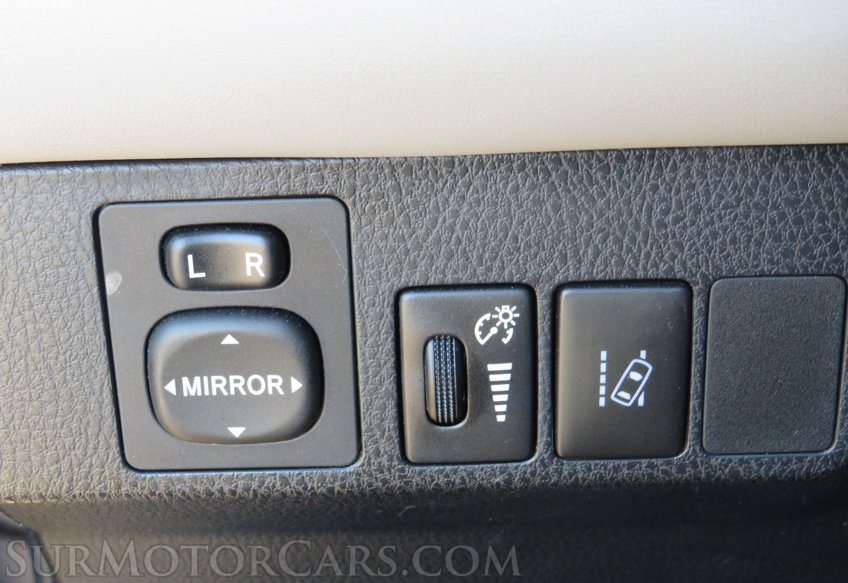 2017 Toyota RAV4 Hybrid - Image 47