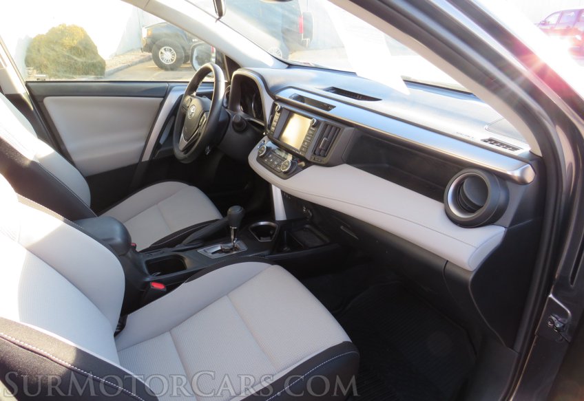 2017 Toyota RAV4 Hybrid - Image 28