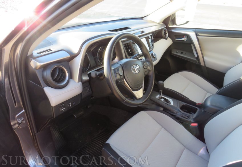 2017 Toyota RAV4 Hybrid - Image 26