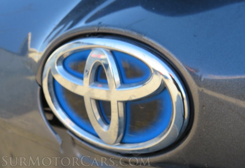 2017 Toyota RAV4 Hybrid - Image 24