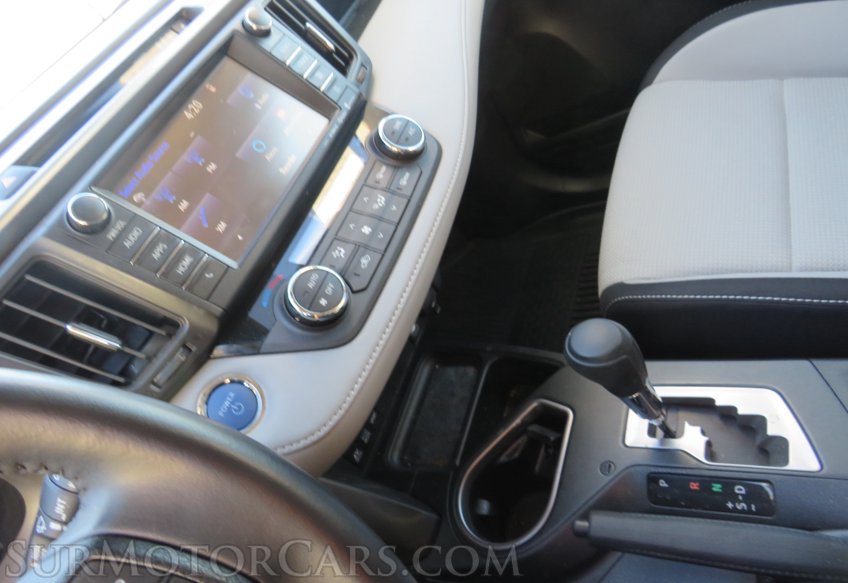 2017 Toyota RAV4 Hybrid - Image 39