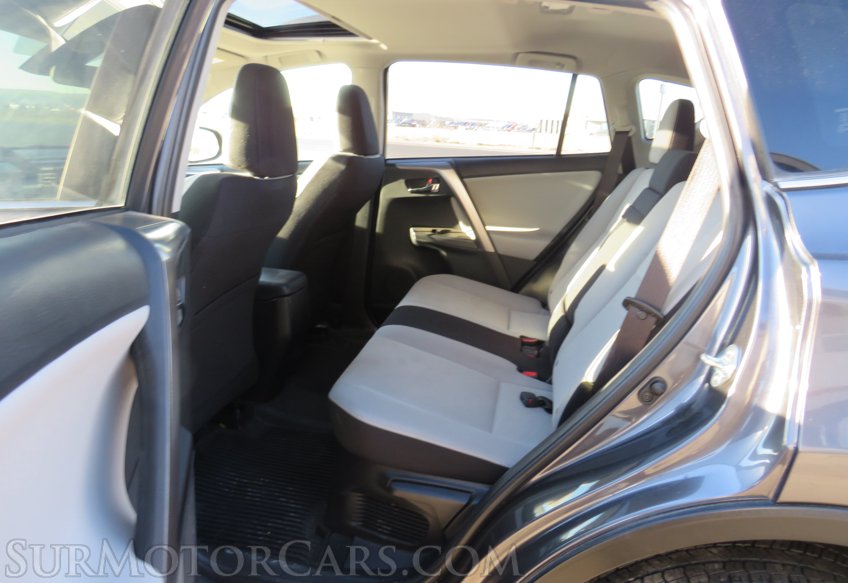 2017 Toyota RAV4 Hybrid - Image 30