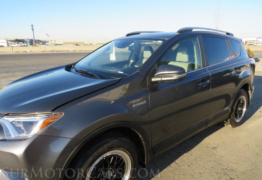 2017 Toyota RAV4 Hybrid - Image 16