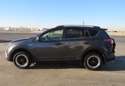 2017 Toyota RAV4 Hybrid - Image 9