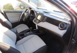 2017 Toyota RAV4 Hybrid - Image 28