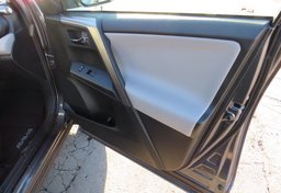 2017 Toyota RAV4 Hybrid - Image 53