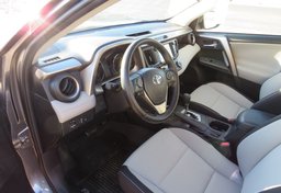 2017 Toyota RAV4 Hybrid - Image 26