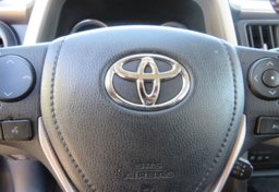 2017 Toyota RAV4 Hybrid - Image 35