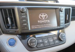 2017 Toyota RAV4 Hybrid - Image 41