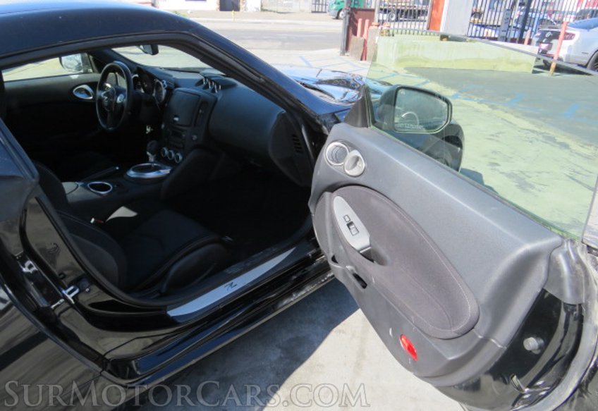 2020 Nissan 370Z Coupe - Image 19