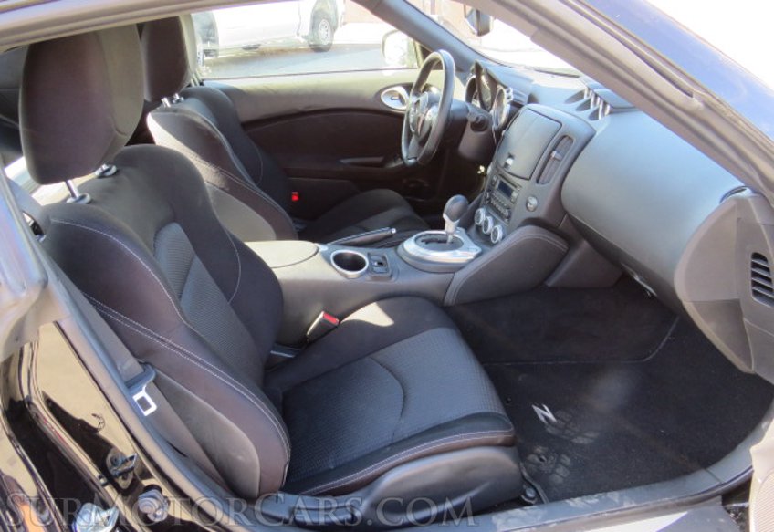 2020 Nissan 370Z Coupe - Image 22