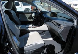 2017 Lexus RX - Image 27