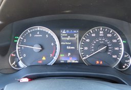 2017 Lexus RX - Image 32