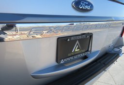 2016 Ford Expedition EL - Image 14