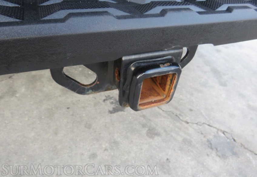 2020 Toyota Tacoma 4WD - Image 16