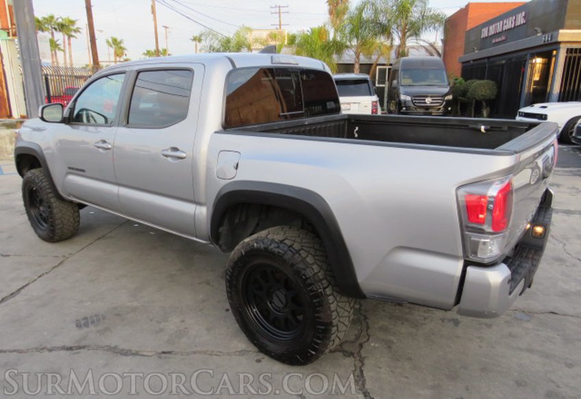 2020 Toyota Tacoma 4WD - Image 7