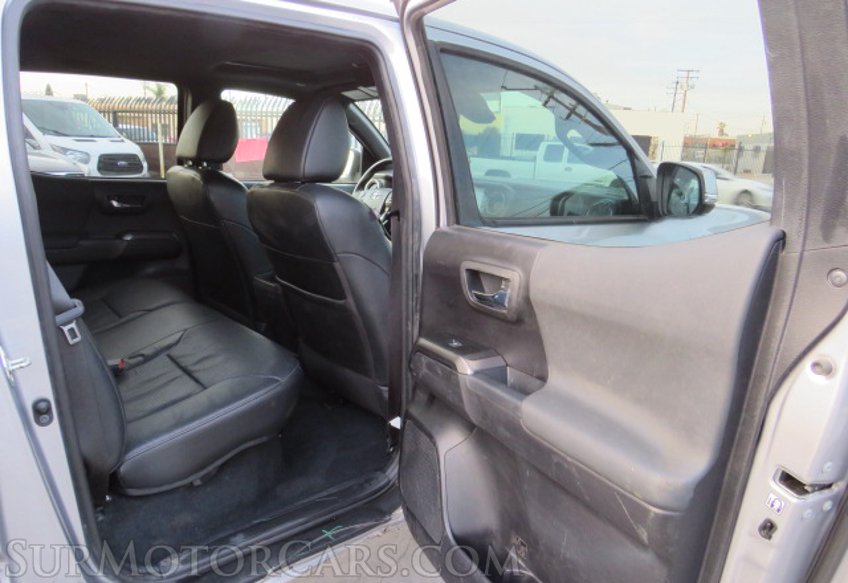 2020 Toyota Tacoma 4WD - Image 26