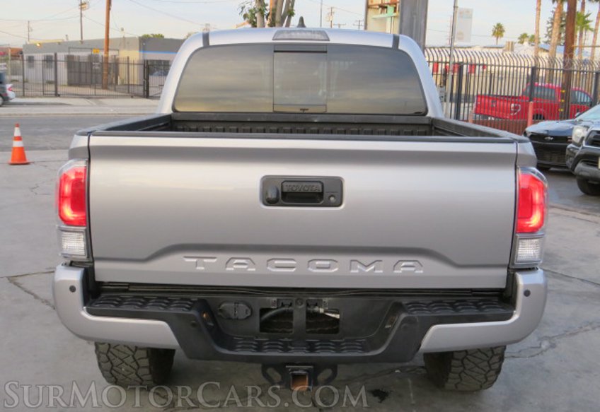 2020 Toyota Tacoma 4WD - Image 12