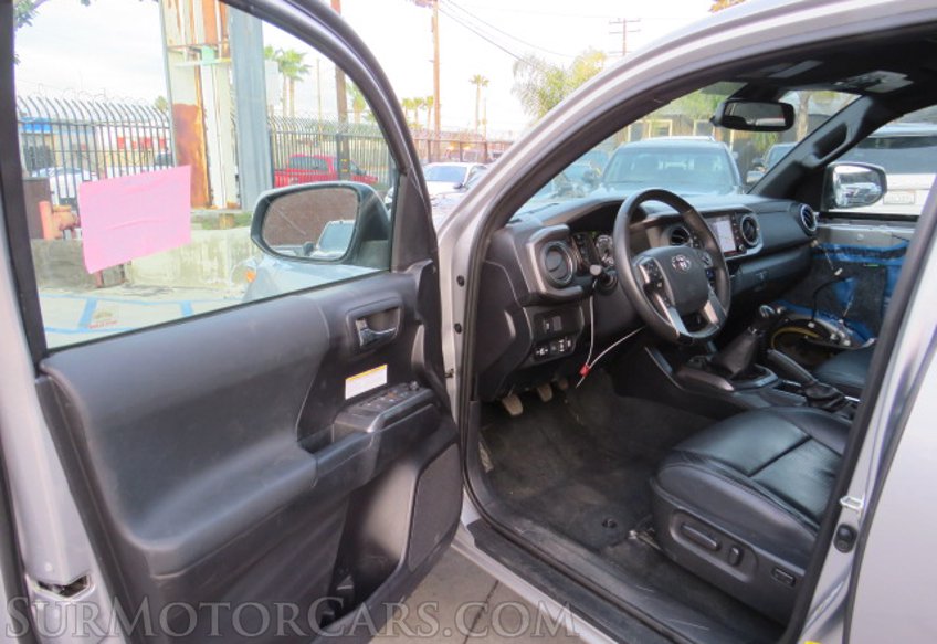 2020 Toyota Tacoma 4WD - Image 24