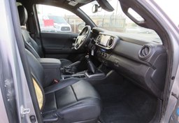 2020 Toyota Tacoma 4WD - Image 28