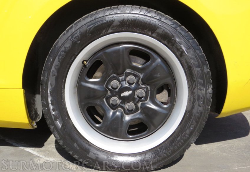 2013 Chevrolet Camaro - Image 16