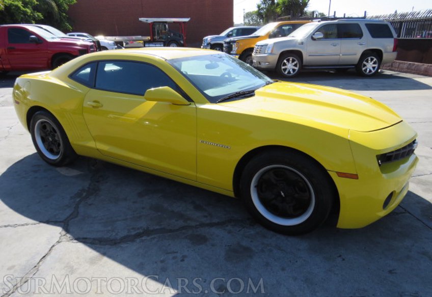 2013 Chevrolet Camaro - Image 2
