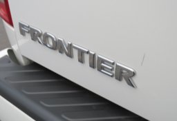 2019 Nissan Frontier - Image 17
