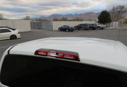 2019 Nissan Frontier - Image 13