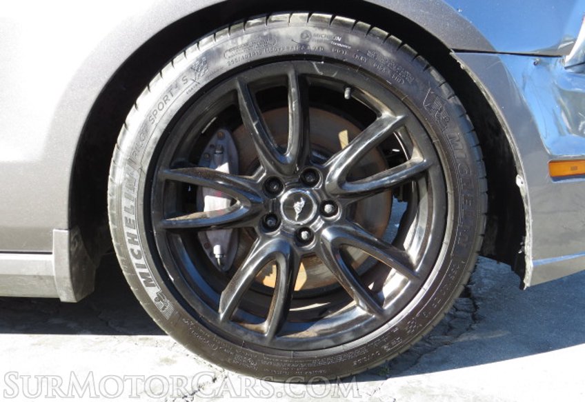 2014 Ford Mustang - Image 11