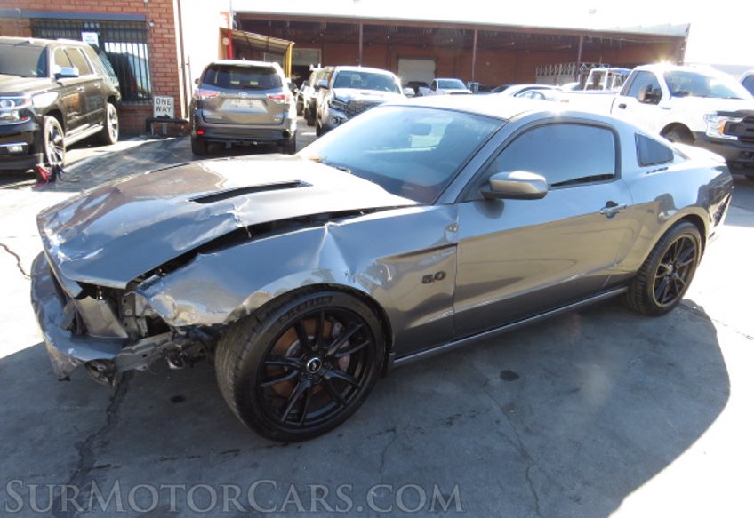 2014 Ford Mustang - Image 2