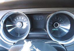 2014 Ford Mustang - Image 28