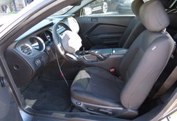 2014 Ford Mustang - Image 22