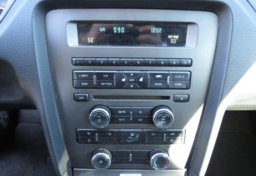 2014 Ford Mustang - Image 30