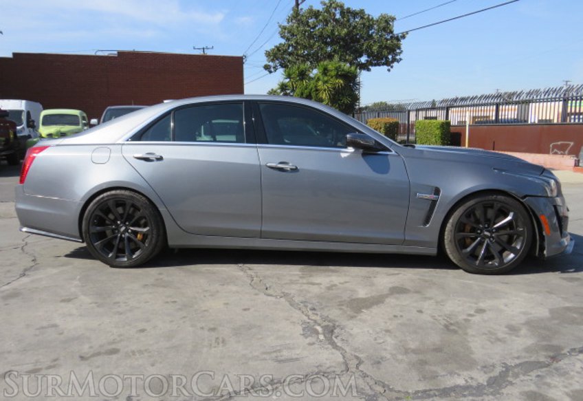 2019 Cadillac CTS-V Sedan - Image 11