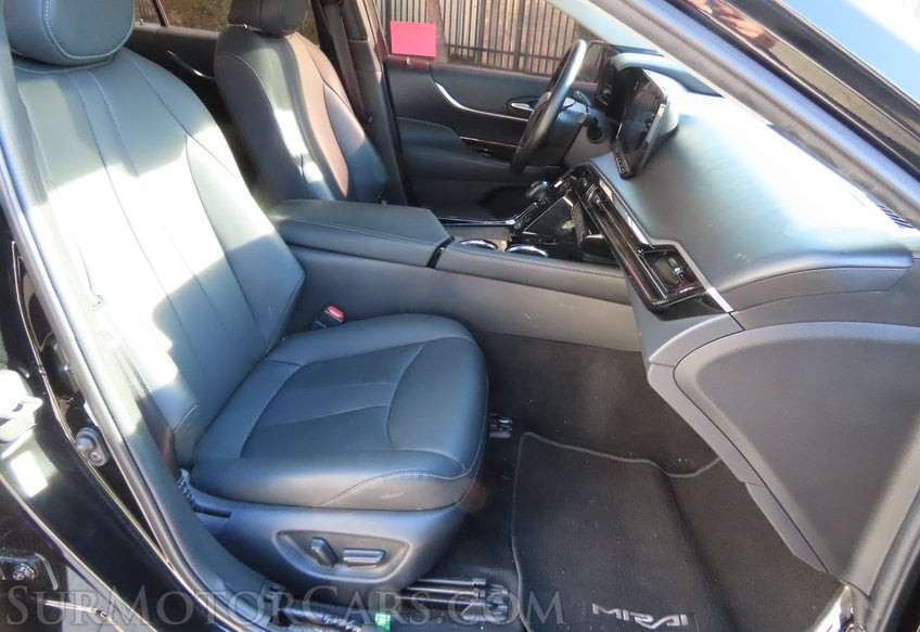 2022 Toyota Mirai XLE - Image 28