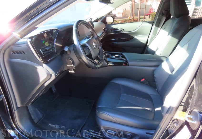 2022 Toyota Mirai XLE - Image 27