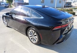 2022 Toyota Mirai XLE - Image 8