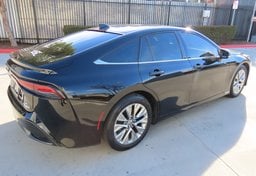 2022 Toyota Mirai XLE - Image 7