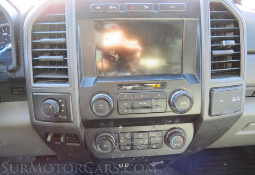 2019 Ford Super Duty F-350 DRW - Image 44