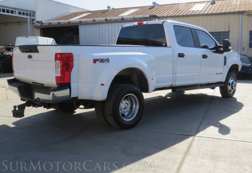 2019 Ford Super Duty F-350 DRW - Image 10