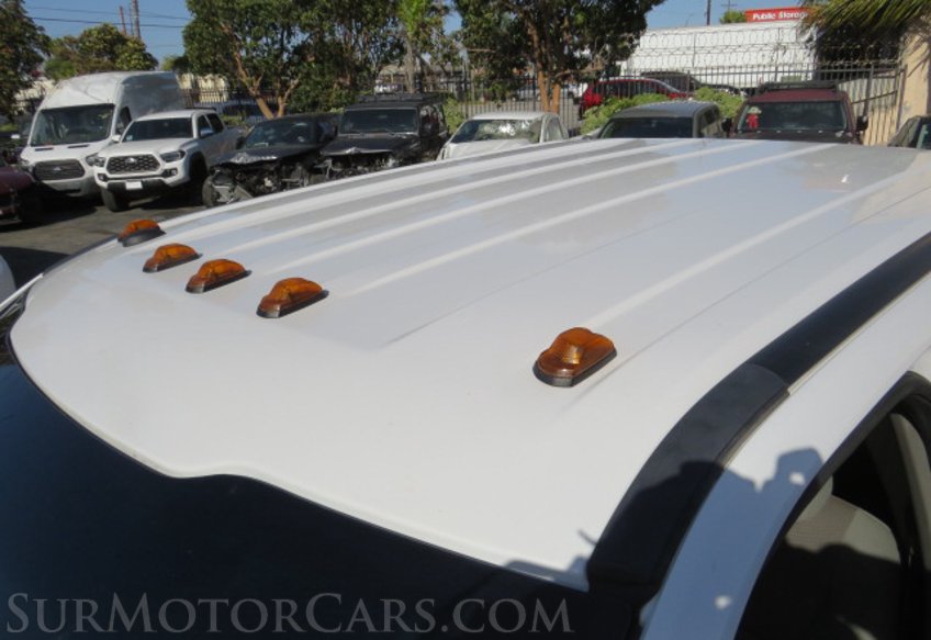 2019 Ford Super Duty F-350 DRW - Image 12