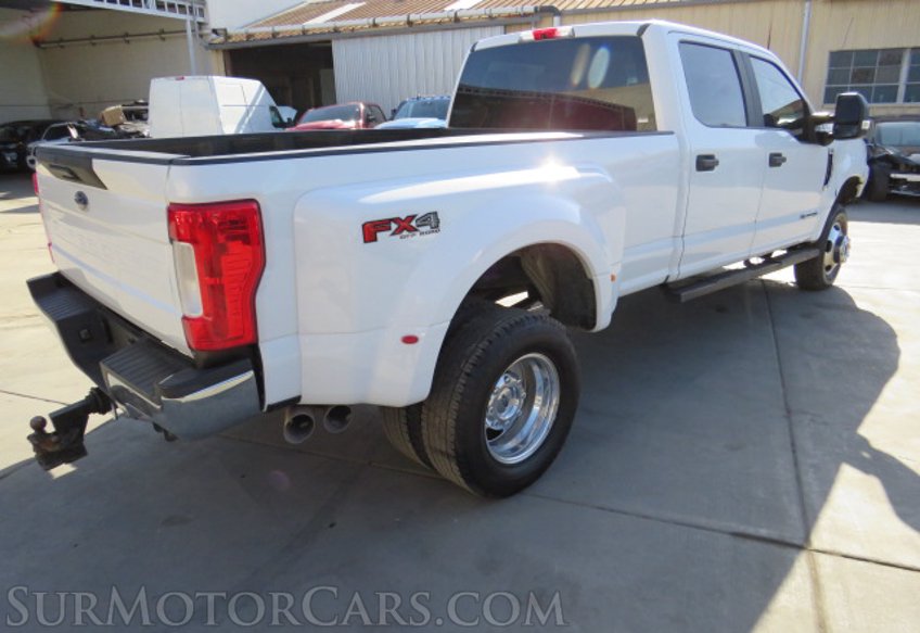 2019 Ford Super Duty F-350 DRW - Image 8